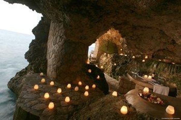 THE CAVES (Negril)